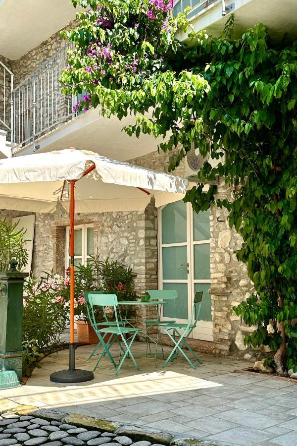 Ferienwohnung Borgo Dei Sogni - Unique Loft - Lago Di Garda San Felice del Benaco Exterior foto